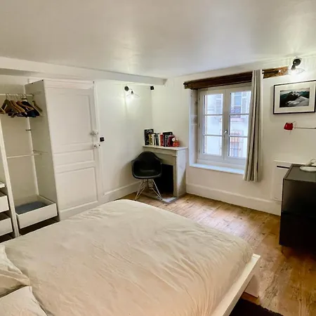 Nid Des Antiquaires Hypercentre